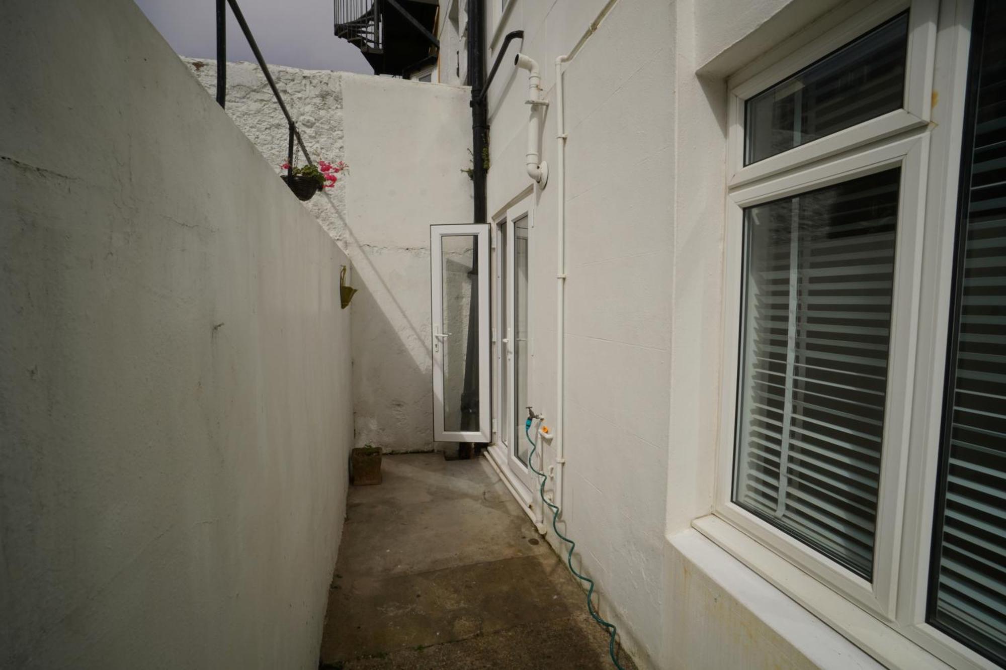 Apartmán Seafront Medina Hove Exteriér fotografie